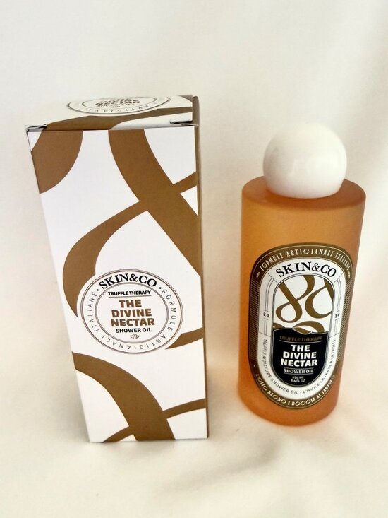 Skin & Co Other - SKIN&CO Truffle Therapy Divine Nectar Shower Oil 250 ML 8.4 Fl Oz Hydrating Body